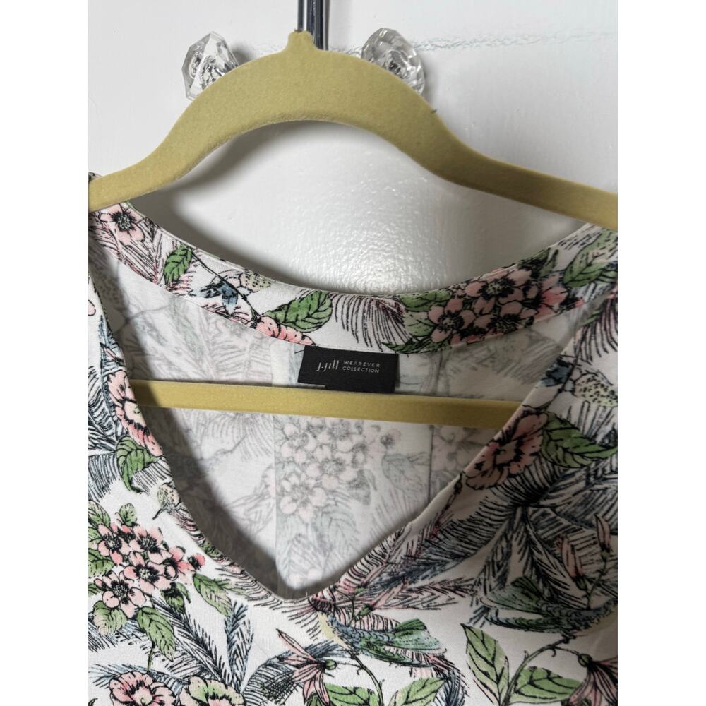 J. Jill Wearever Spring Tropical Floral Lightweight 3/4 Sleeve V-neck Top Medium - Picture 4 of 9